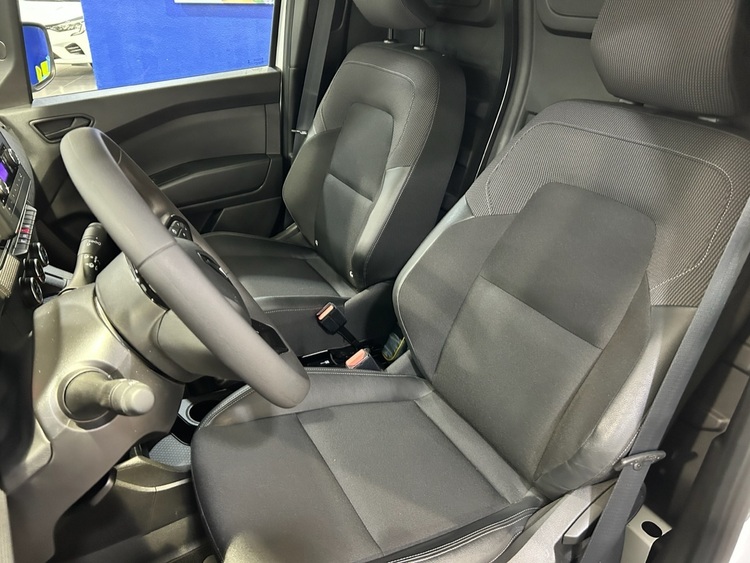 Renault Kangoo L1 foto 15