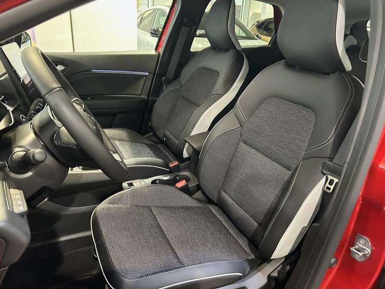 Renault Captur II Techno foto 18