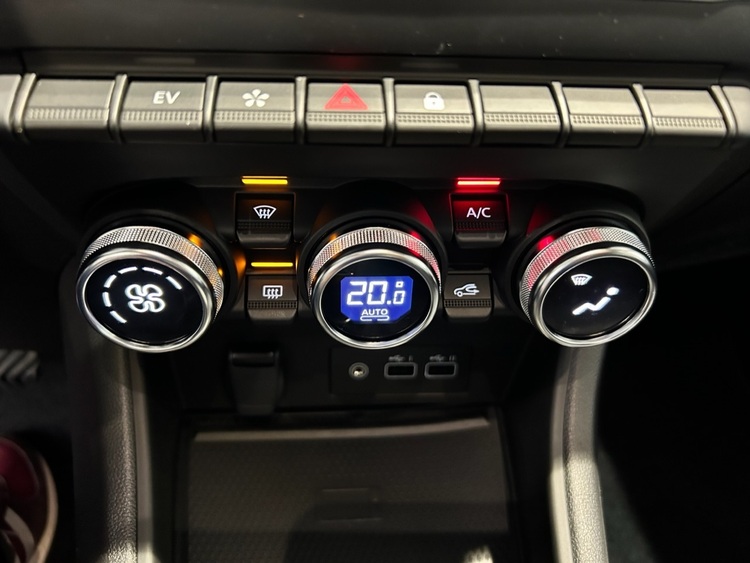 Renault Captur II Techno foto 23