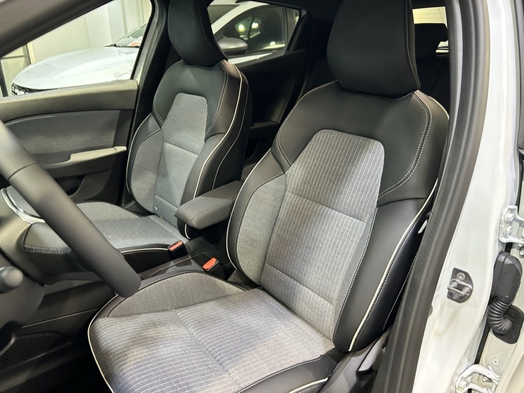 Renault Clio Techno foto 17