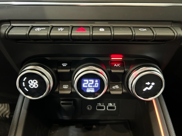 Renault Clio Techno foto 24