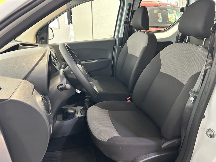 Dacia Dokker Essential foto 17