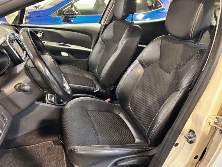 Renault Clio Zen foto 9