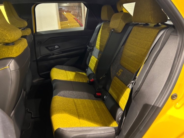 Renault 5 E-Tech 150 Comfort Range Iconic Five foto 15