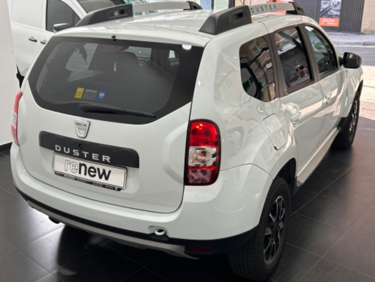 Dacia Duster Black Shadow 4x2 foto 4