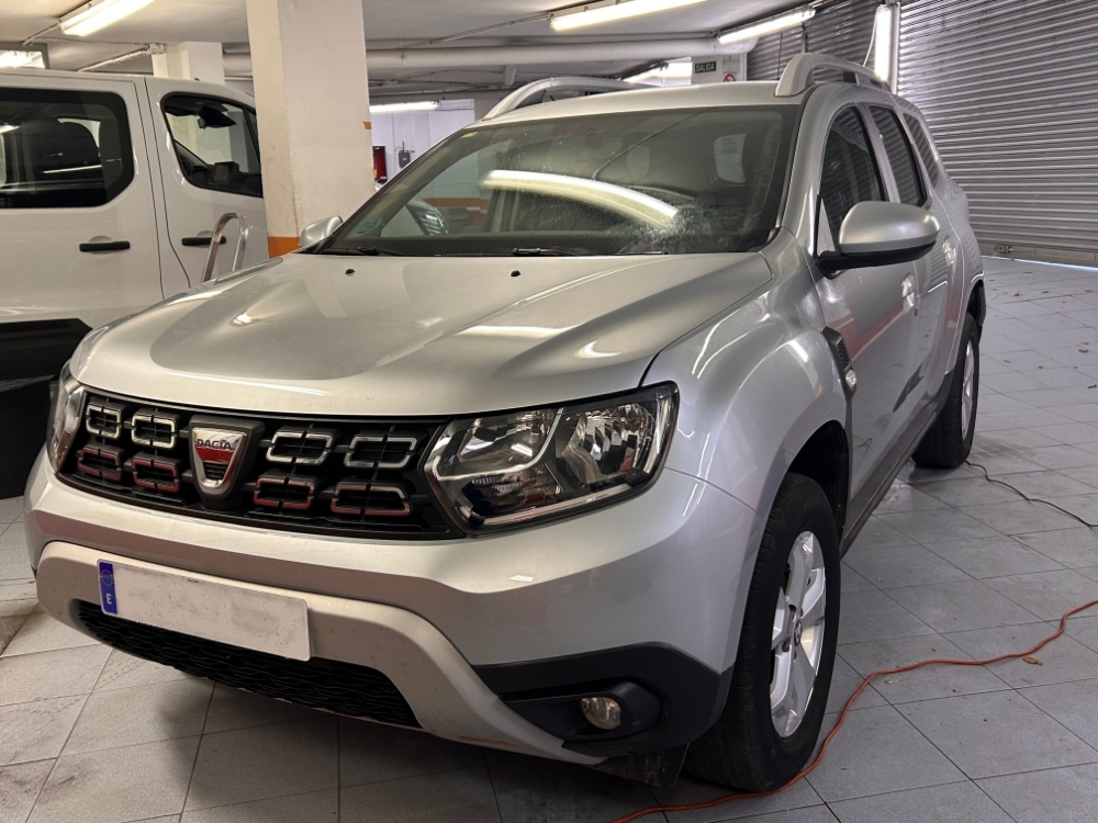 DACIA DUSTER CONFORT TCE 100CV foto 2