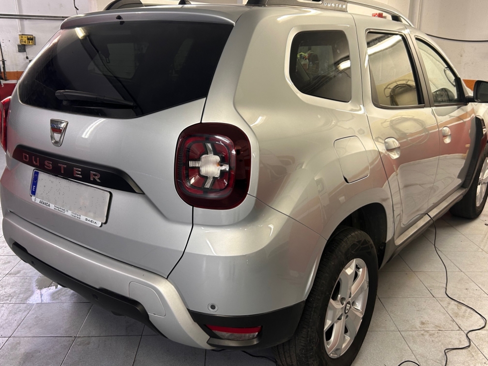 DACIA DUSTER CONFORT TCE 100CV foto 3
