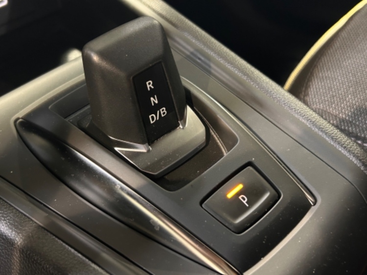 RENAULT CAPTUR techno full hybrid E-Tech 117kW (160CV) foto 16