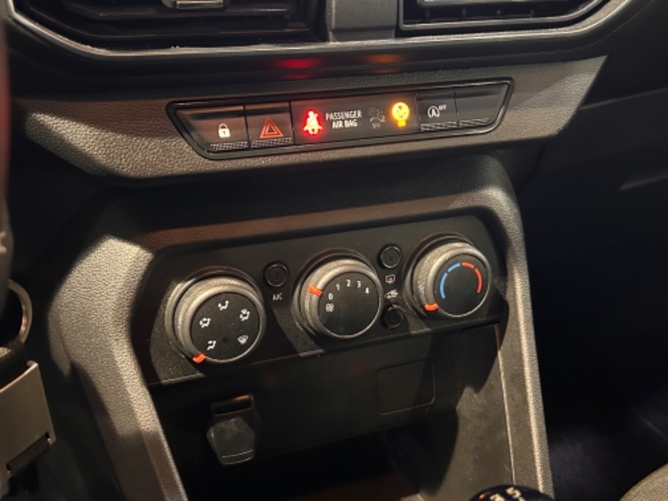 DACIA SANDERO ESSENTIAL 1.0 67CV foto 13