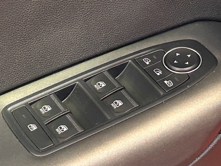 RENAULT CAPTUR INTENS 100CV GLP foto 13