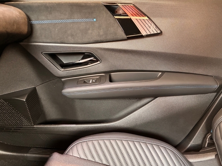 Renault Clio VI 160 E-Tech Full Hybrid Esprit Alpine foto 20