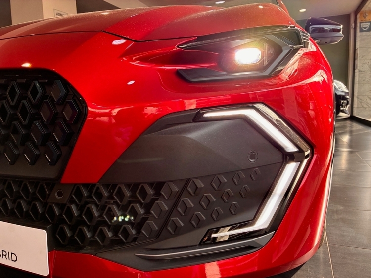 Renault Clio VI 160 E-Tech Full Hybrid Esprit Alpine foto 30