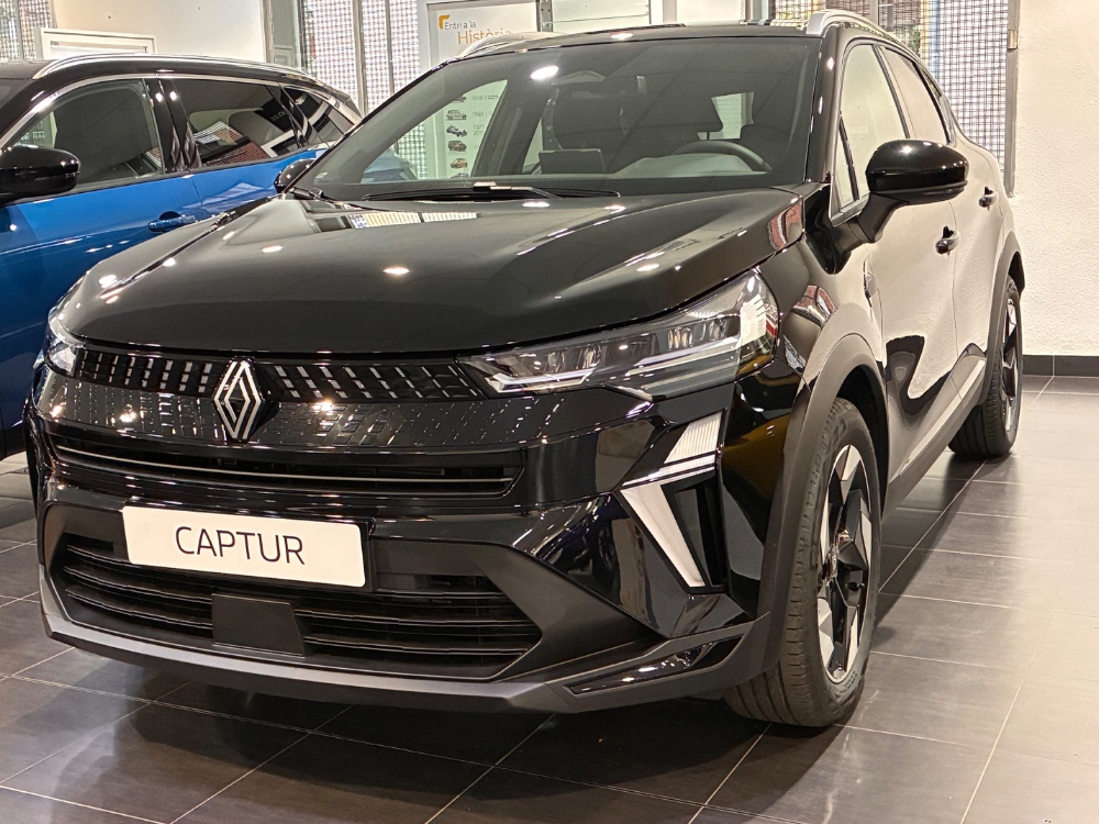 Renault Captur II Techno miniatura 2