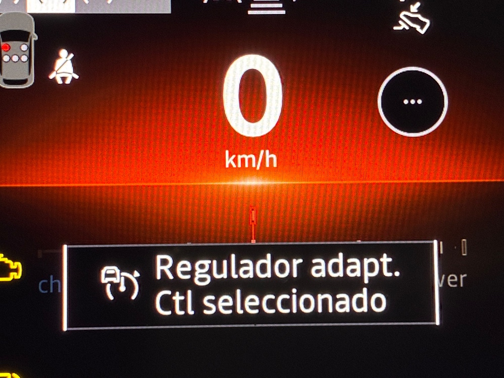 Renault Captur II Techno miniatura 17