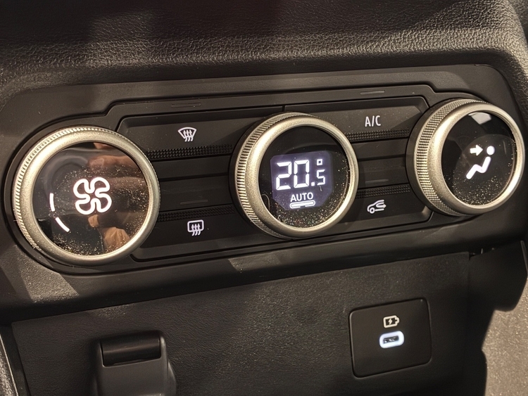 Dacia Sandero Expression foto 11