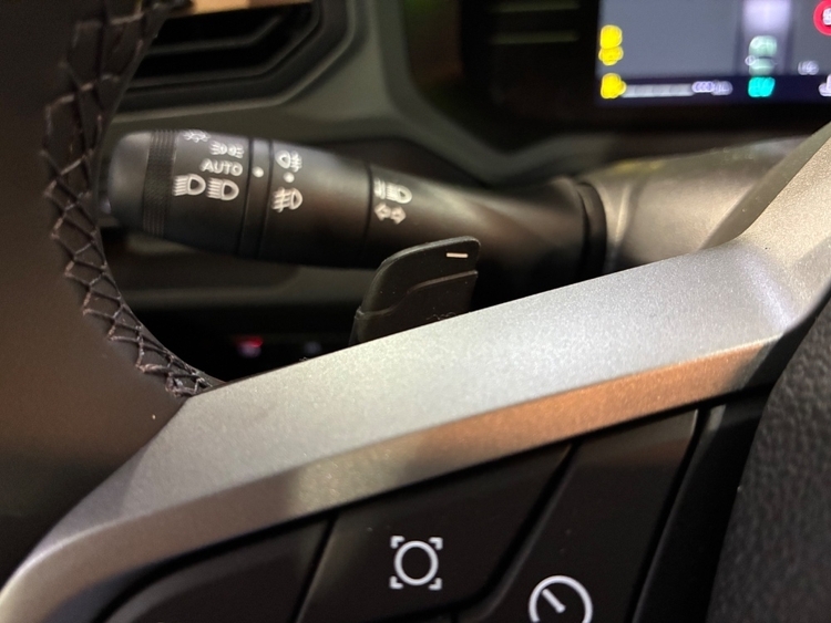 DACIA DUSTER EXTREME HYBRID-G 150 4x4 foto 26